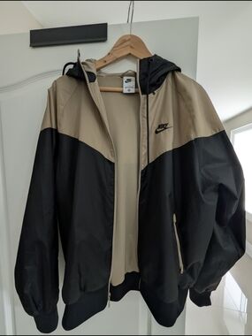Nike Men’s Two-Tone Hooded Windrunner Jacket - Black & Beige